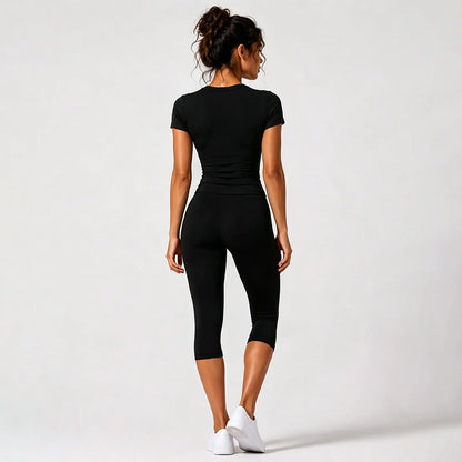 JGS1996 Women's Sporty 2-Piece Activewear Set – Solid Round Neck Crop Top & High-Waisted Three-Quarter Leggings for Yoga, Fitness, and Running, Breathable and Comfortable Summer Tracksuit