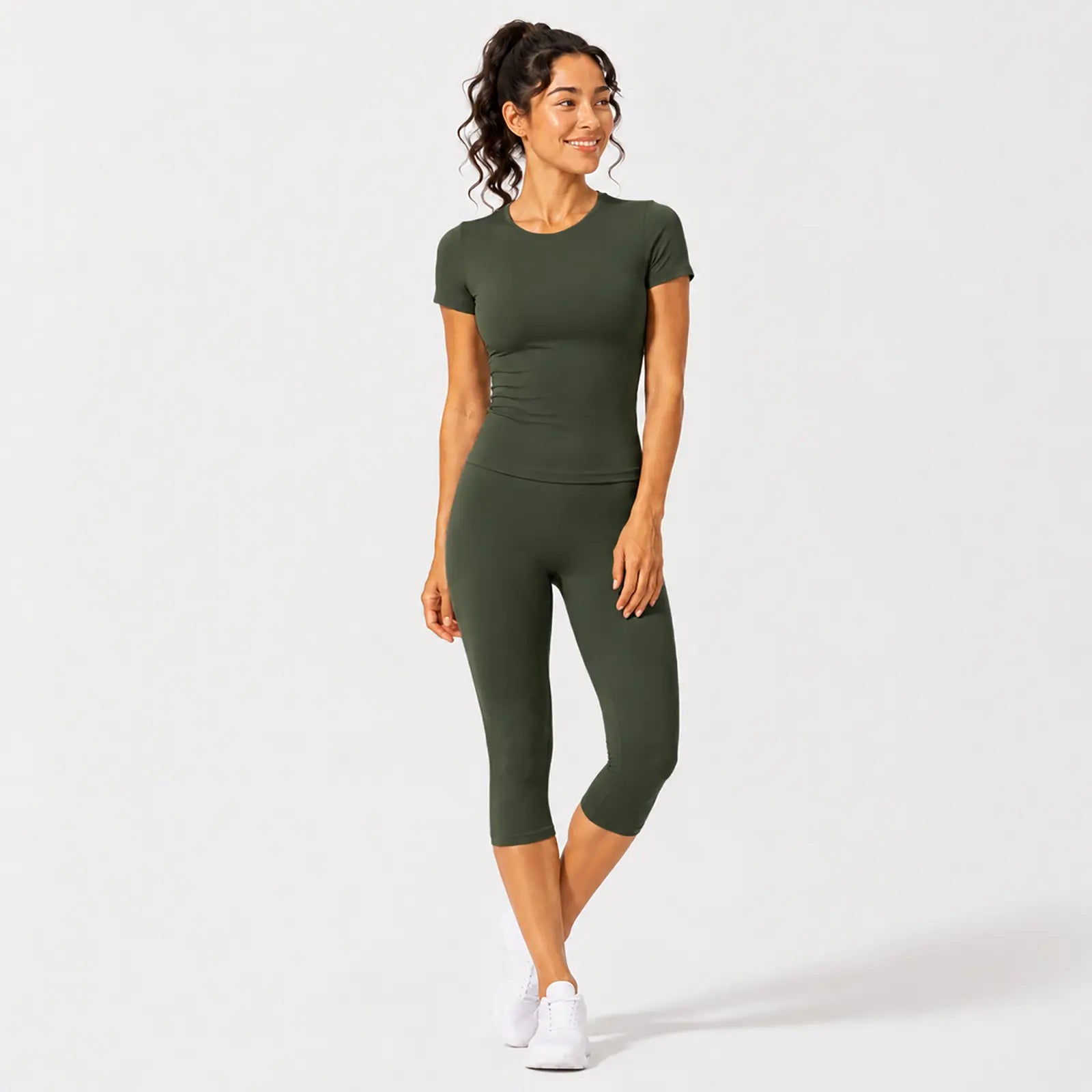 JGS1996 Women's Sporty 2-Piece Activewear Set – Solid Round Neck Crop Top & High-Waisted Three-Quarter Leggings for Yoga, Fitness, and Running, Breathable and Comfortable Summer Tracksuit