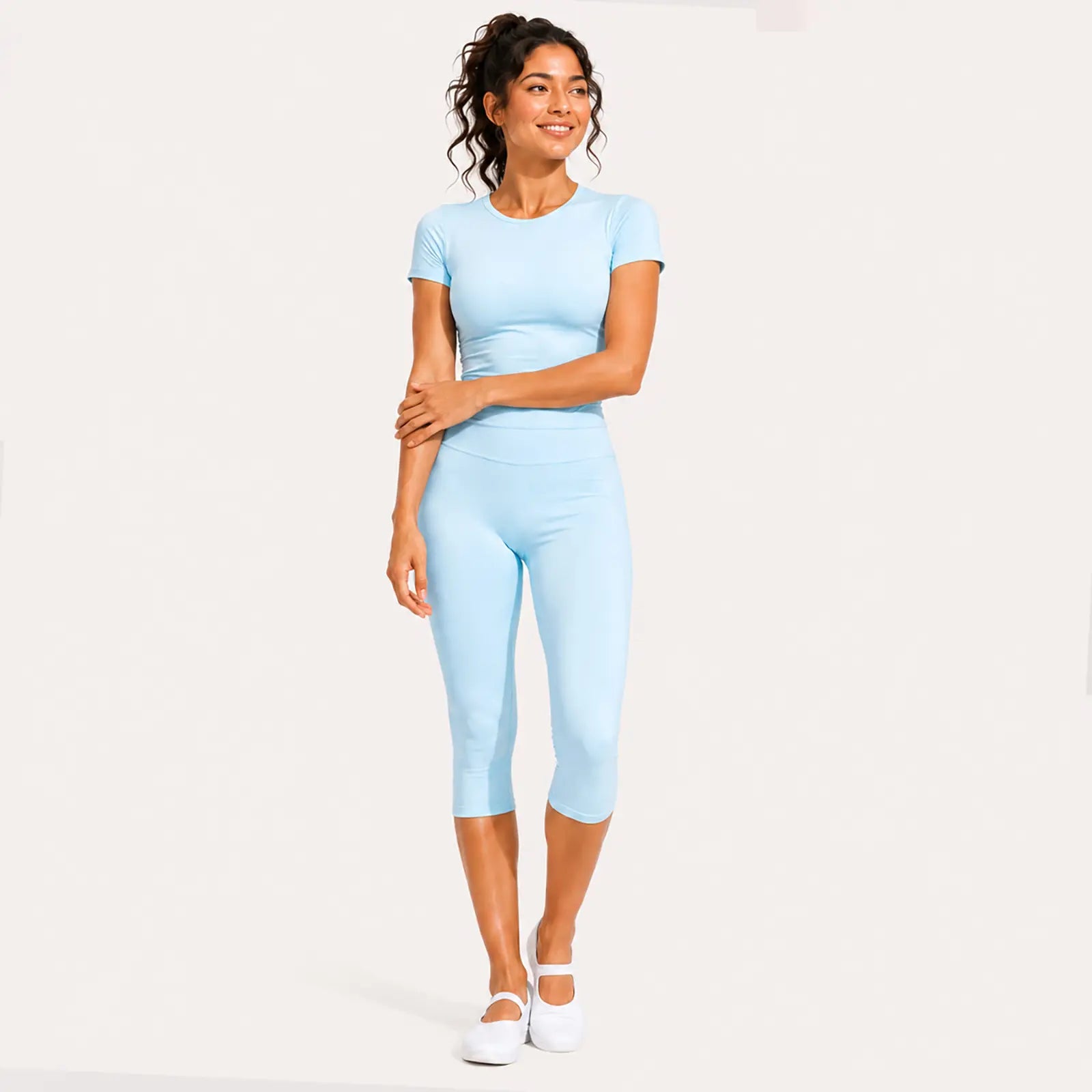 JGS1996 Women's Sporty 2-Piece Activewear Set – Solid Round Neck Crop Top & High-Waisted Three-Quarter Leggings for Yoga, Fitness, and Running, Breathable and Comfortable Summer Tracksuit